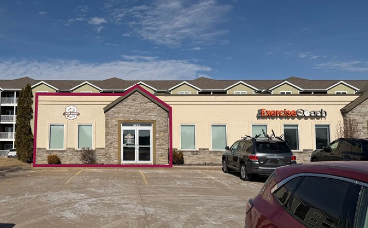 Pictures of Retail, Office property located at 3416 Towne Pointe Dr, Bettendorf, IA 52722 for lease - image #1