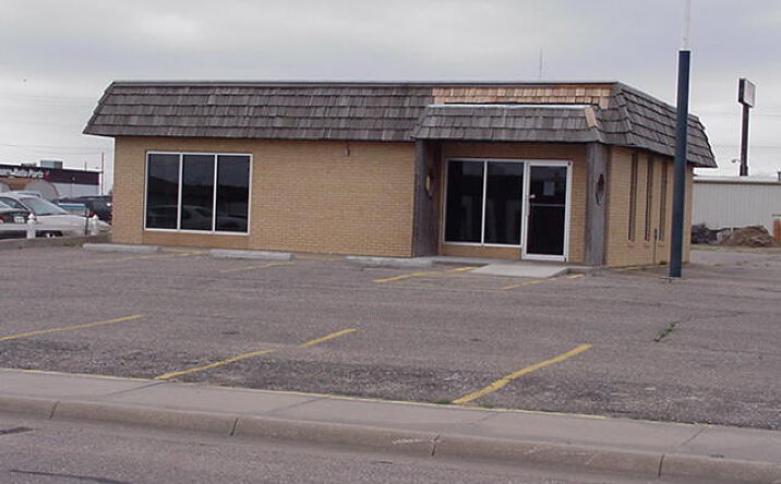 Pictures of Retail, Office property located at 2819 Plaza Ave, Hays, KS 67601 for lease - image #1