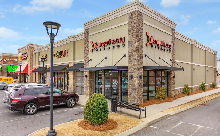 Pictures of Retail property located at 682 Sgt. Paul Huff Parkway Northwest, Cleveland, TN 37312 for lease - image #1