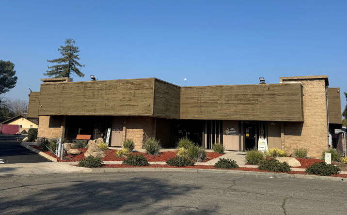 Pictures of Office property located at 1398 W Indianapolis Ave, Fresno, CA 93705 for lease - image #1