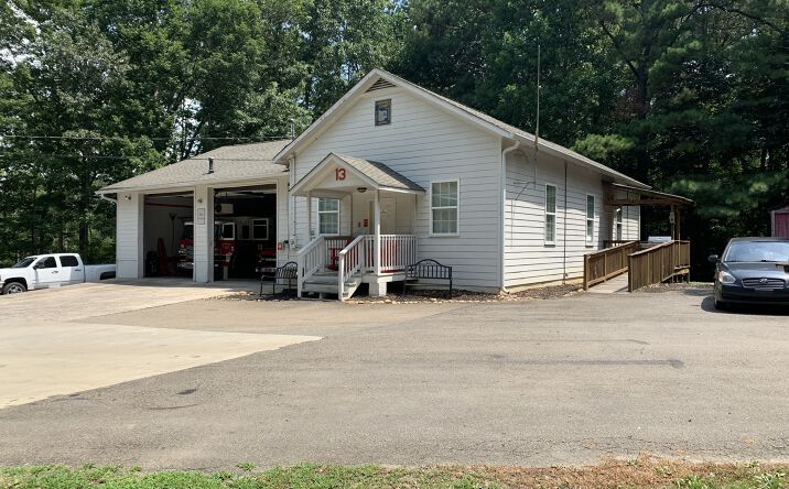 Pictures of Retail, Office, Industrial property located at 2833 Knox Bridge Hwy, Canton, GA 30114 for lease - image #1