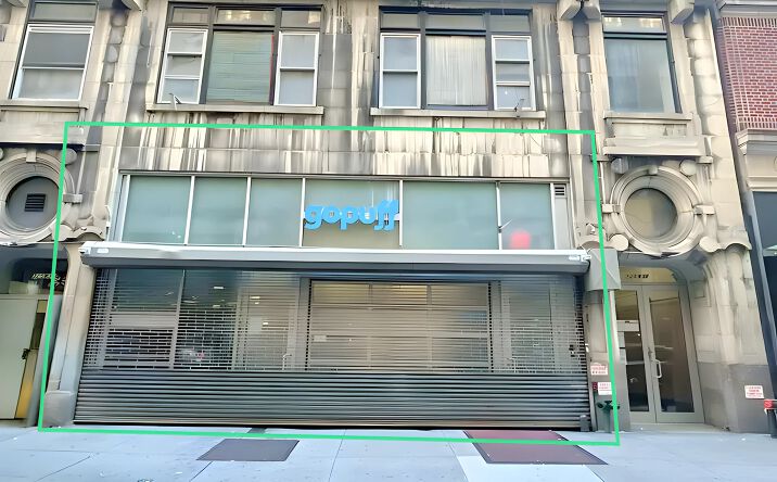 Pictures of Retail property located at 325 W 37th St, New York, NY 10018 for lease - image #1