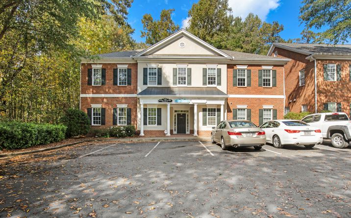Pictures of Office property located at 3535 Roswell Rd, Marietta, GA 30062 for lease - image #1