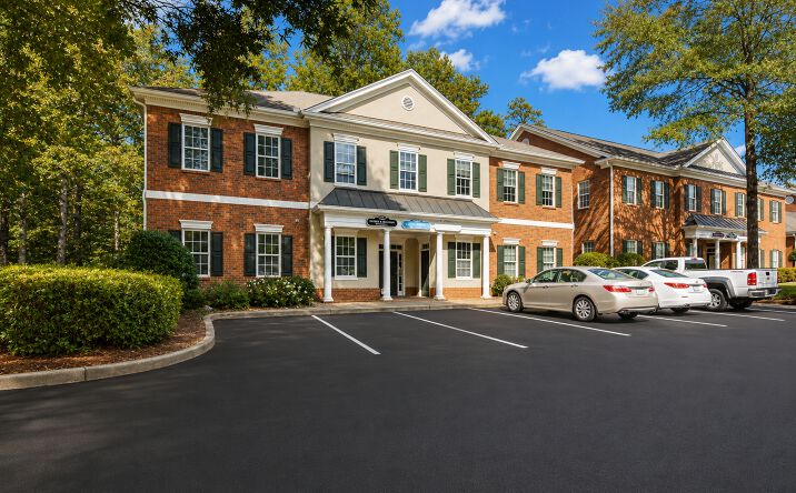 Pictures of Office property located at 3535 Roswell Rd, Marietta, GA 30062 for lease - image #1