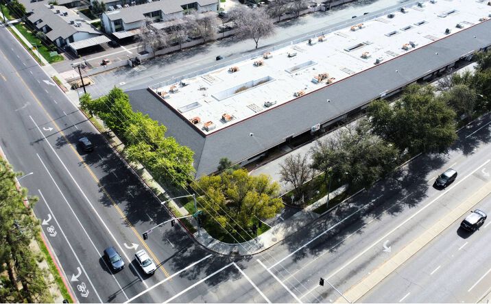 Pictures of Office property located at 3710 N First St, Fresno, CA 93726 for lease - image #1