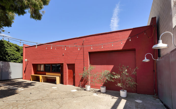 Pictures of Office property located at 340 Sunset Ave, Los Angeles, CA 90291 for lease - image #1