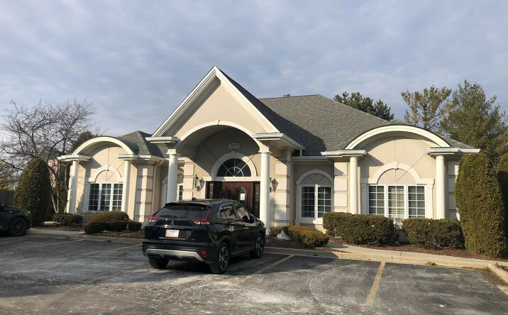 Pictures of Office property located at 1975 W Downer Pl Ste 301, Aurora, IL 60506 for lease - image #1