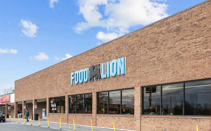 Pictures of Retail property located at 120 W Meadowview Rd, Greensboro, NC 27406 for lease - image #1
