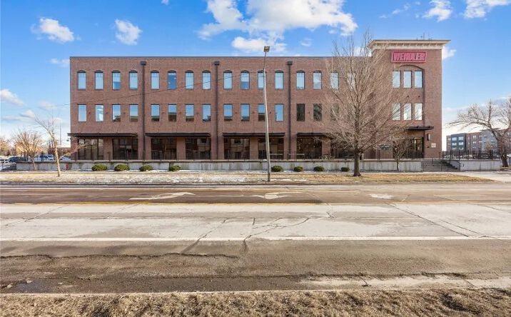 Pictures of Retail, Office property located at 415 12th Ave SE, Cedar Rapids, IA 52401 for lease - image #1