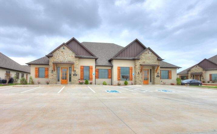 Pictures of Office property located at 4251 28th Ave NW, Norman, OK 73069 for lease - image #1