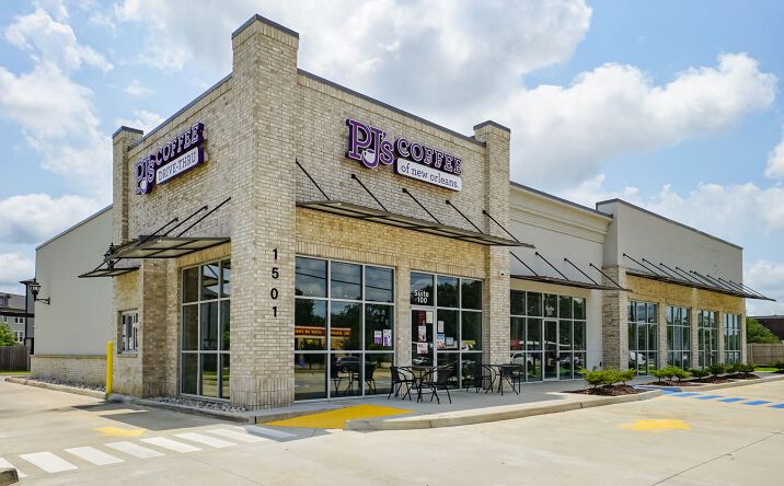 Pictures of Restaurant, Retail property located at 1501 W Pinhook Rd, Lafayette, LA 70503 for lease - image #1