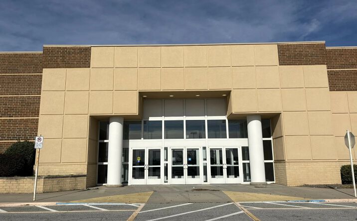 Pictures of Retail property located at 2050 W Liddell Rd, Duluth, GA 30096 for lease - image #1