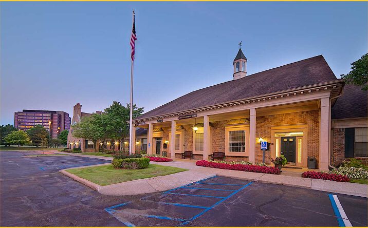 Pictures of Office property located at 500 E Eisenhower Pkwy, Ann Arbor, MI 48108 for lease - image #1