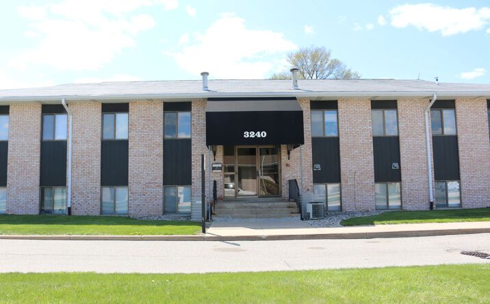 Pictures of Office property located at 3240 Christy Way, Saginaw, MI 48603 for lease - image #1