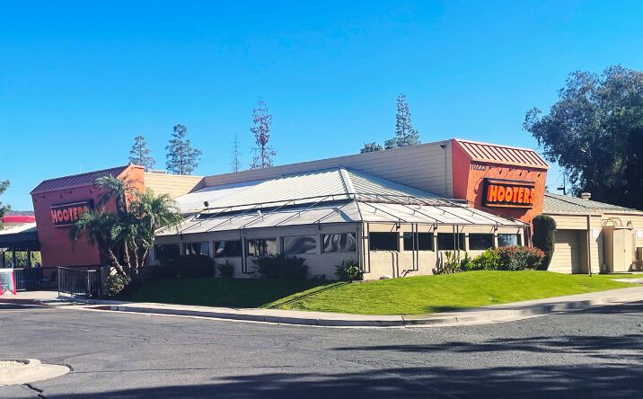 Pictures of Retail, Restaurant property located at 27th Drive & N Metro Parkway E, Phoenix, AZ 85051 for lease - image #1