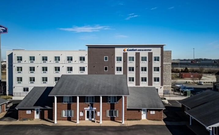 Pictures of Office property located at 1446 E Horn St, Clarksville, IN 47129 for lease - image #1
