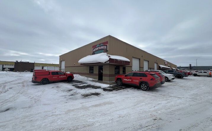 Pictures of Industrial property located at 4495 Clay Ave SW, Grand Rapids, MI 49548 for lease - image #1