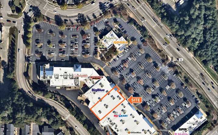 Pictures of Retail property located at 1035 Beaver Creek Commons Dr, Apex, NC 24331 for lease - image #1