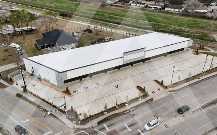 Pictures of Retail, Office property located at 14211 Hiram Clarke Rd, Houston, TX 77045 for lease - image #1