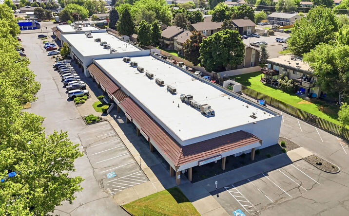 Pictures of Office, Retail property located at 3321 W Kennewick Ave, Kennewick, WA 99336 for lease - image #1