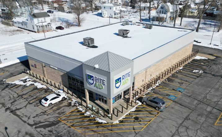 Pictures of Retail property located at 806 Gratiot Ave, Saginaw, MI 48602 for lease - image #1