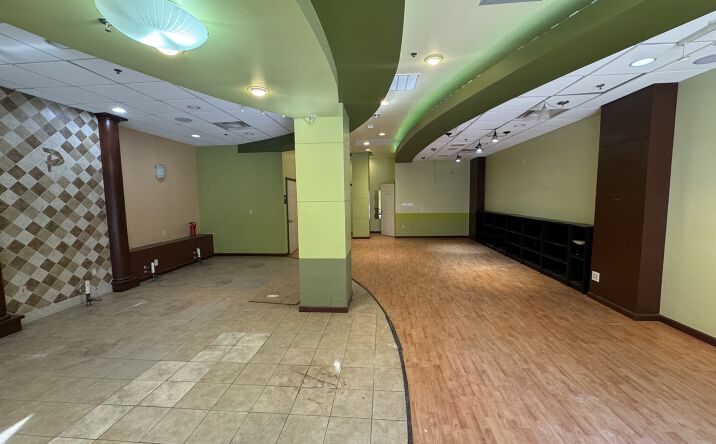 Pictures of Retail, Restaurant property located at 2001 Hamilton St, Philadelphia, PA 19130 for lease - image #1