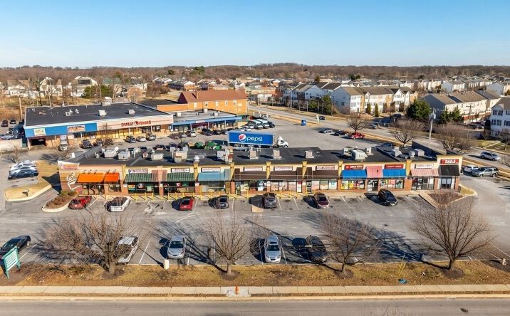 Pictures of Retail property located at 901 - 915 Middle River Road, Middle River, MD 21220 for lease - image #1