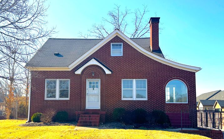 Pictures of Office, Special Purpose property located at 2829 Charlestown Rd, New Albany, IN 47150 for lease - image #1