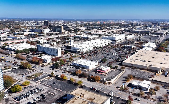Pictures of Retail, Office, Restaurant property located at 842 Northwest Loop 410, San Antonio, TX 78216 for lease - image #1
