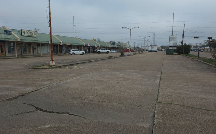 Pictures of Retail, Office, Special Purpose property located at 1900-1950 9th Ave, Port Arthur, Texas 77642, Port Arthur, US 77642 for lease - image #1