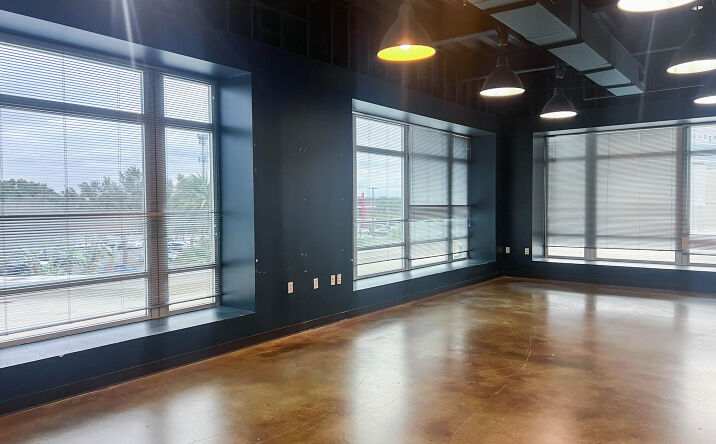 Pictures of Office, Retail property located at 7335 W Sand Lake Rd, Orlando, FL 32819 for lease - image #1