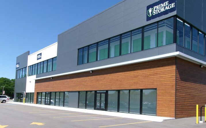 Pictures of Retail property located at 27900 Hoover Rd, Warren, MI 48093 for lease - image #1