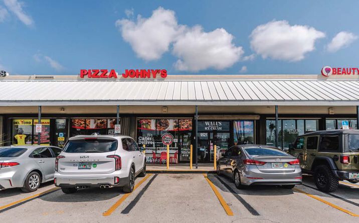 Pictures of Retail property located at 9501 SW 72nd St, Miami, FL 33173 for lease - image #1