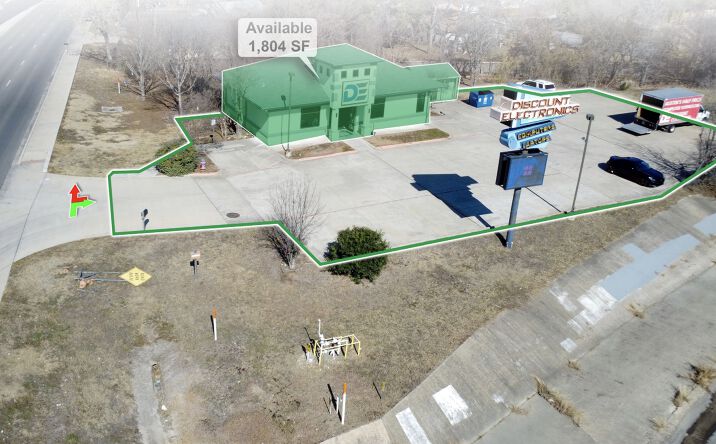 Pictures of Retail property located at 1001 I-35, Round Rock, TX 78664 for lease - image #1