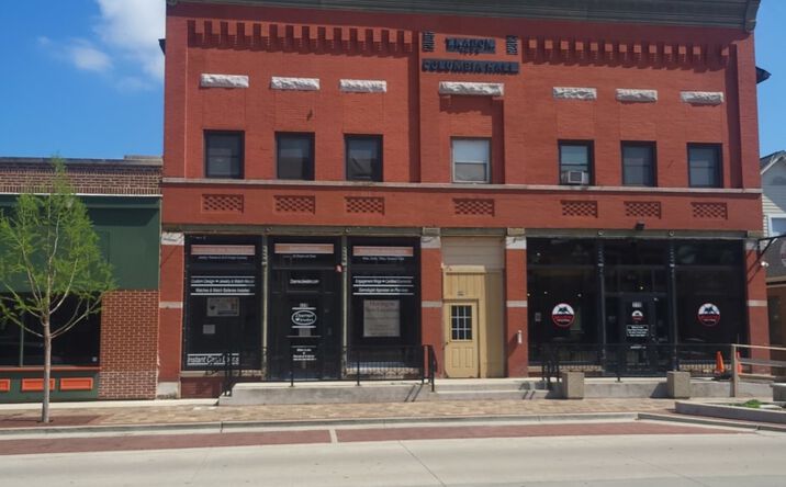 Pictures of Retail property located at 115 S Main Street, Algonquin, IL 60102 for lease - image #1