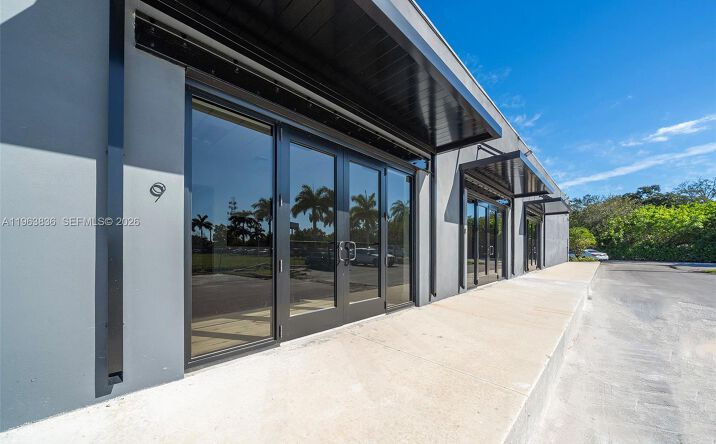 Pictures of Office property located at 1930 N 30th Road Suite 9, Hollywood, FL 33021 for lease - image #1