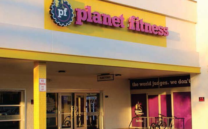 Pictures of Retail property located at 8320 N Florida Ave, Tampa, FL 33604 for lease - image #1