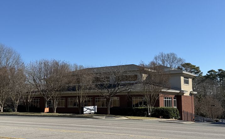 Pictures of Office property located at 5838 Six Forks Rd, Raleigh, NC 27609 for lease - image #1