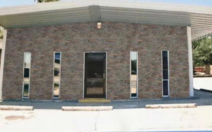 Pictures of Retail, Office, Restaurant property located at 444 S Main St, Highlands, TX 77562 for lease - image #1