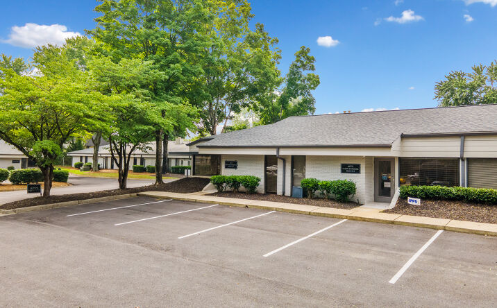 Pictures of Office property located at 600 Houze Way, Roswell, GA 30076 for lease - image #1