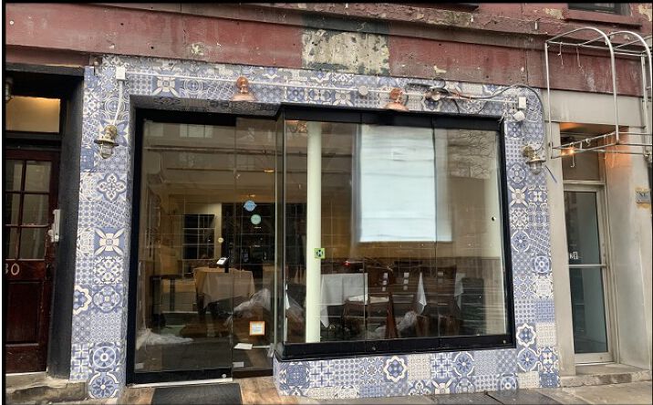 Pictures of Restaurant property located at 1030 2nd Ave, New York, NY 10022 for lease - image #1