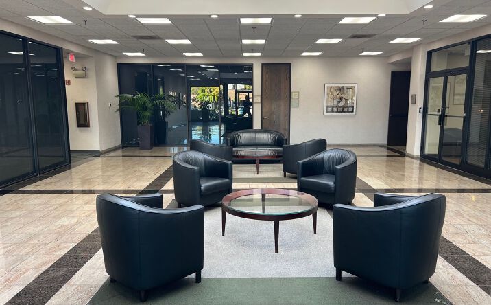 Pictures of Office property located at 650 E. Devon Avenue, Itasca, IL 60143 for lease - image #1