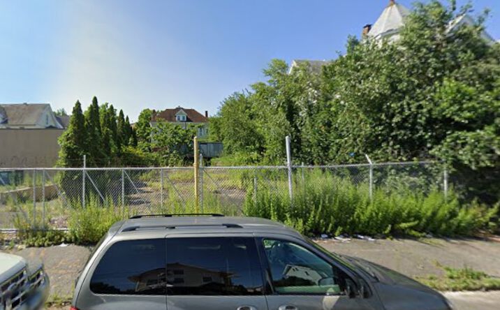 Pictures of Land property located at 89 Catherine St, Bridgeport, CT 06604 for lease - image #1