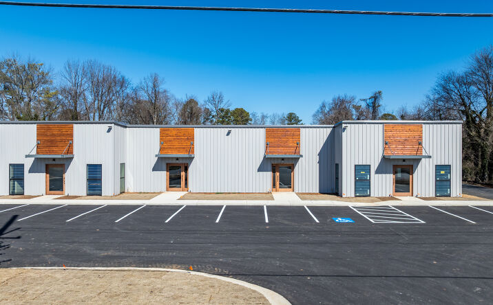 Pictures of Industrial property located at 220 John Davenport Dr, Rome, GA 30165 for lease - image #1