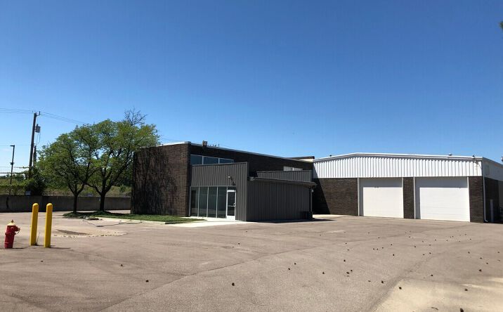 Pictures of Industrial property located at 21375 Telegraph Rd, Southfield, MI 48033 for lease - image #1