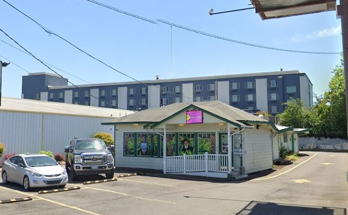 Pictures of Office property located at 3270 Market St NE, Salem, OR 97301 for lease - image #1
