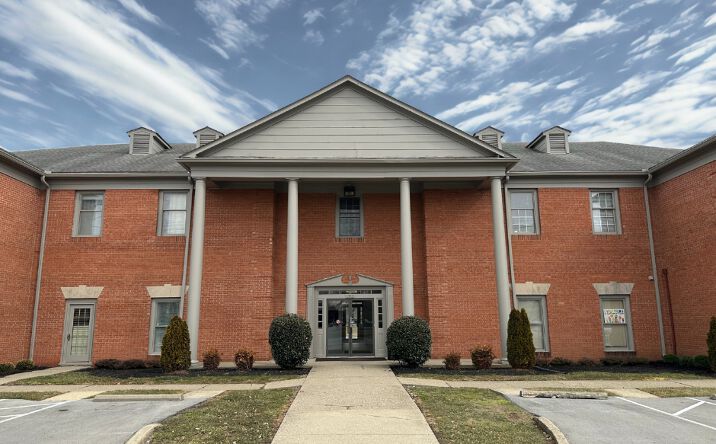 Pictures of Office property located at 1313 Lyndon Ln, Louisville, KY 40222 for lease - image #1