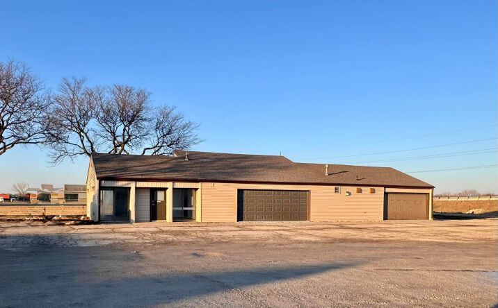 Pictures of Industrial, Office property located at 1270 Stanford Dr, Kankakee, IL 60901 for lease - image #1