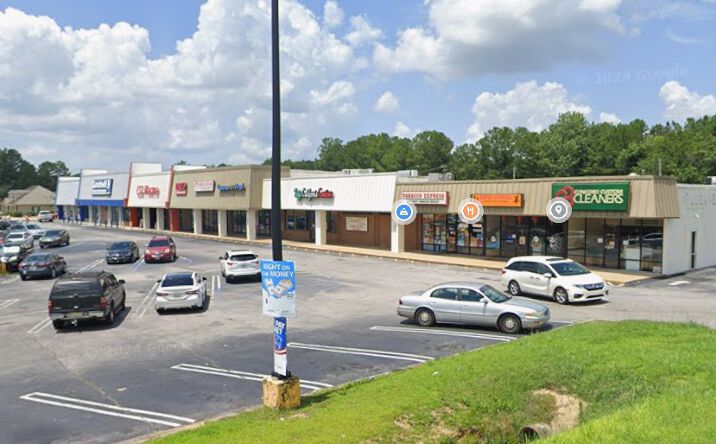Pictures of Retail property located at 110 Sutton Square, Rainbow City, AL 35906 for lease - image #1