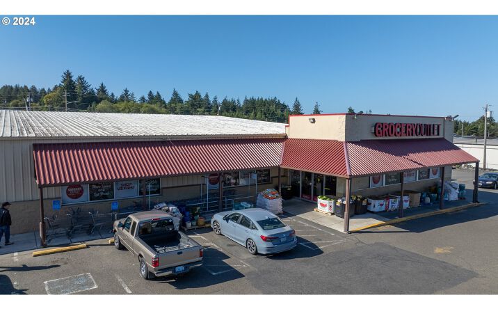 Pictures of Retail property located at 1385 Newmark Ave, Coos Bay, OR 97420 for lease - image #1
